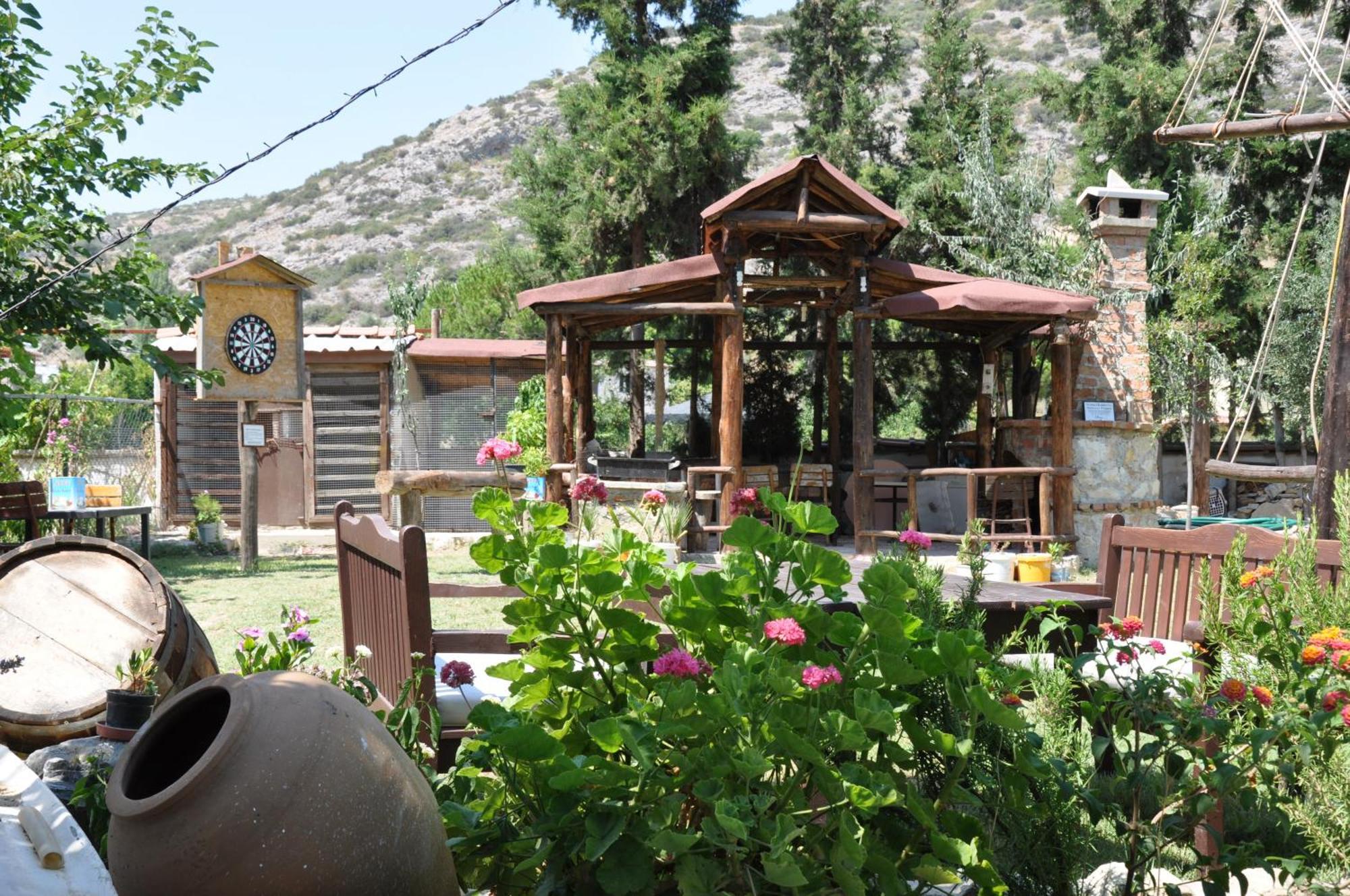 Mursel Garden Hotel Kuşadası Buitenkant foto