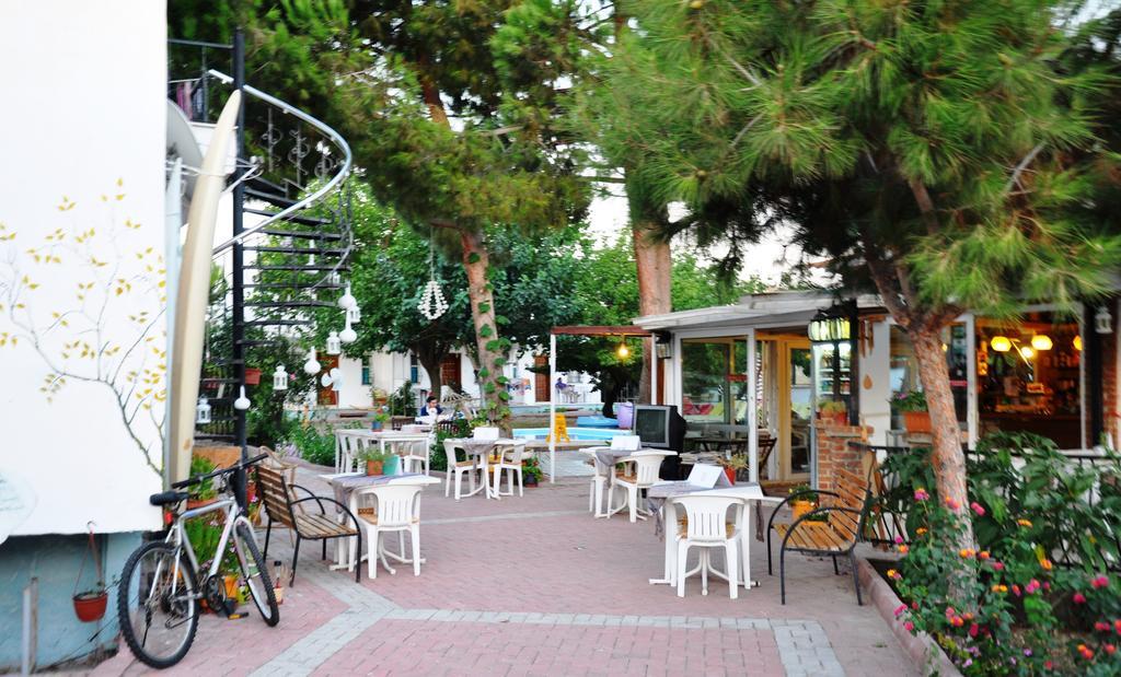 Mursel Garden Hotel Kuşadası Buitenkant foto