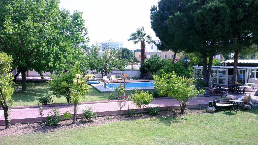 Mursel Garden Hotel Kuşadası Buitenkant foto